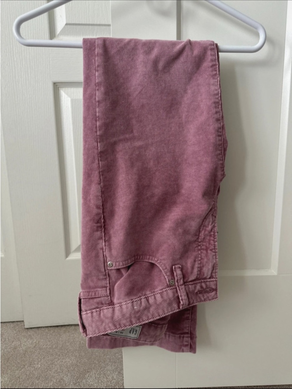 GAP Straight Leg Corduroy Pants in Mauve Pink